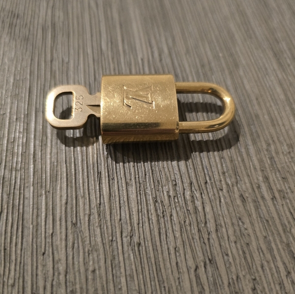 Louis Vuitton Padlock Lock and Key - Picture 8 of 8